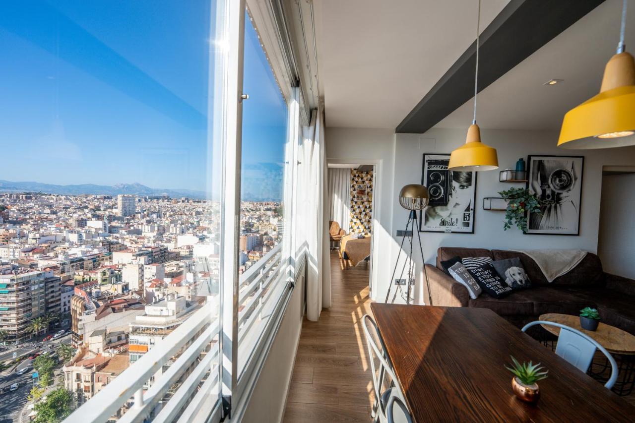 Apartmán Charming Downtown Skyscrapper Alicante Exteriér fotografie