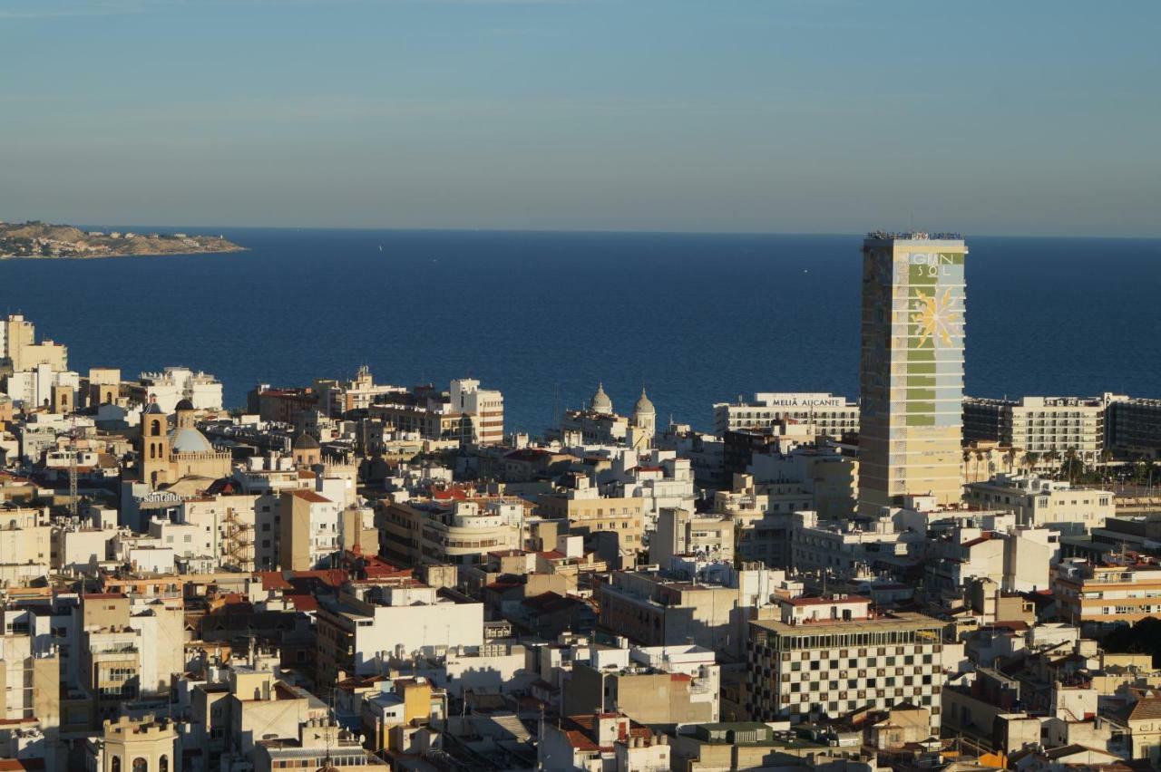 Apartmán Charming Downtown Skyscrapper Alicante Exteriér fotografie